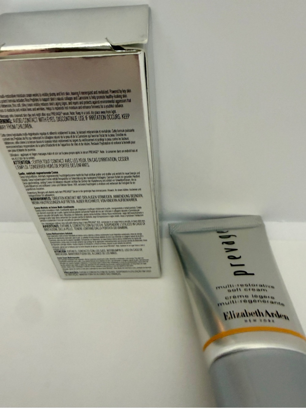 Elizabeth Arden Prevage Multi-Restorative Soft Cream - Picture 4 of 4